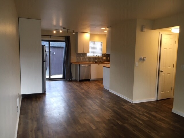 Building Photo - 659 Faidley Pl