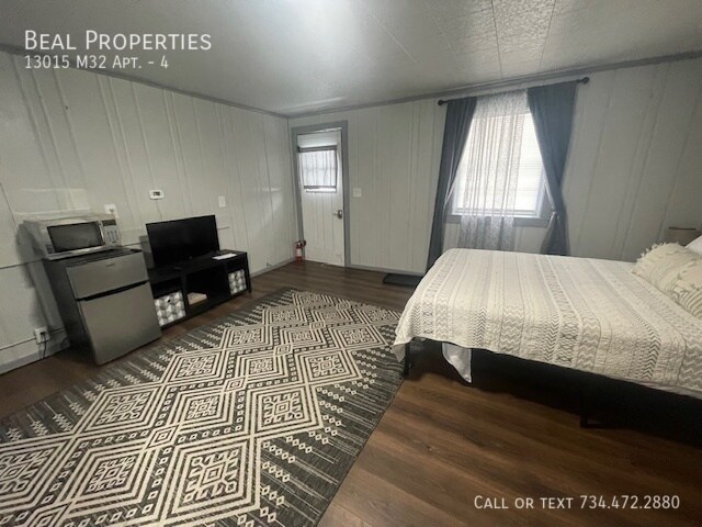 Building Photo - 13015 M-32