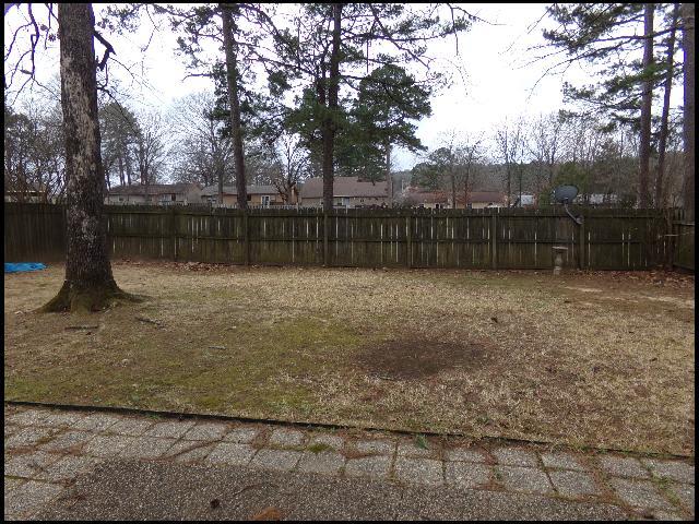 Building Photo - 39 Oak Forest Loop