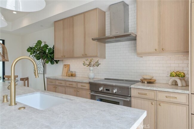 Building Photo - 11825 Tennessee Ave