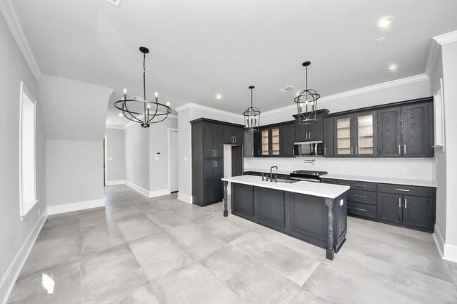 Building Photo - 6322 Milwee St