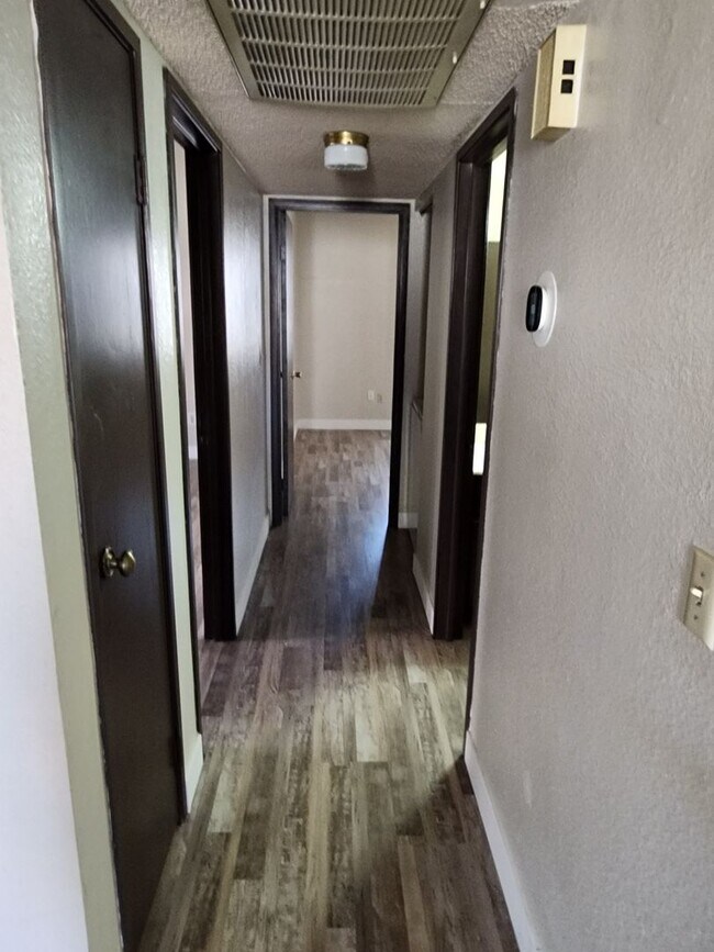 Building Photo - 4740 O'Bannon Dr