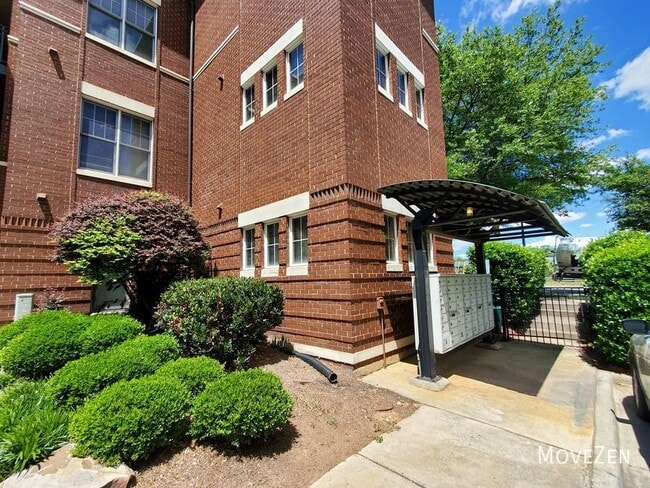 Building Photo - 764 N Davidson St
