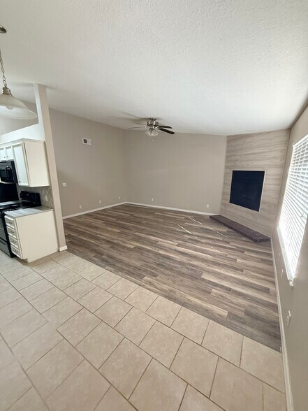 Building Photo - 822 Hardy Springs Cir