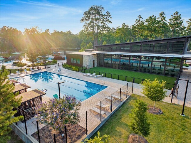 Building Photo - 331 Silver Carp Trl