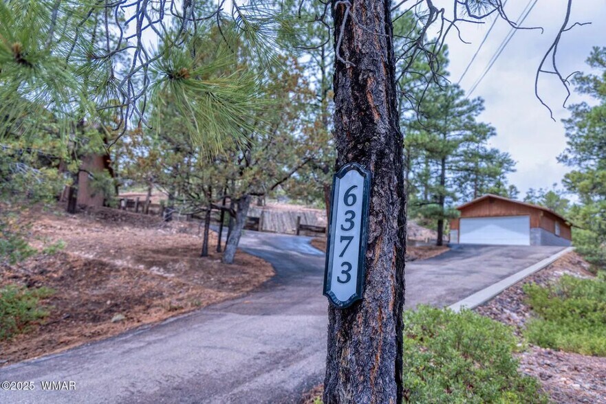 Building Photo - 6373 Manzanita Dr