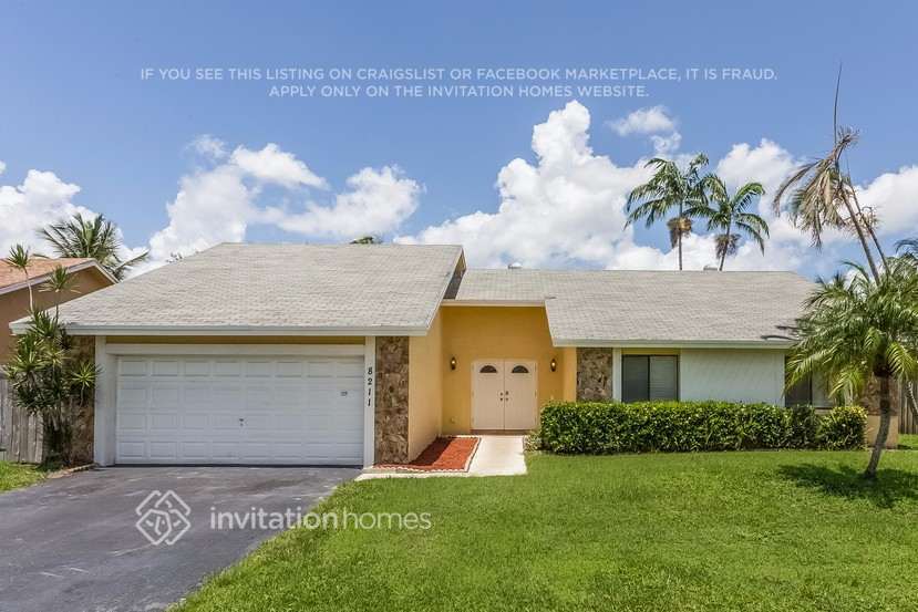 Primary Photo - 8211 NW 53rd St