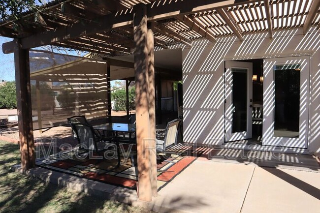 Building Photo - 26618 S Pear Tree Dr