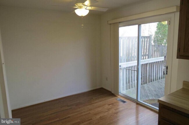 Building Photo - 2208 Wimbledon Cir