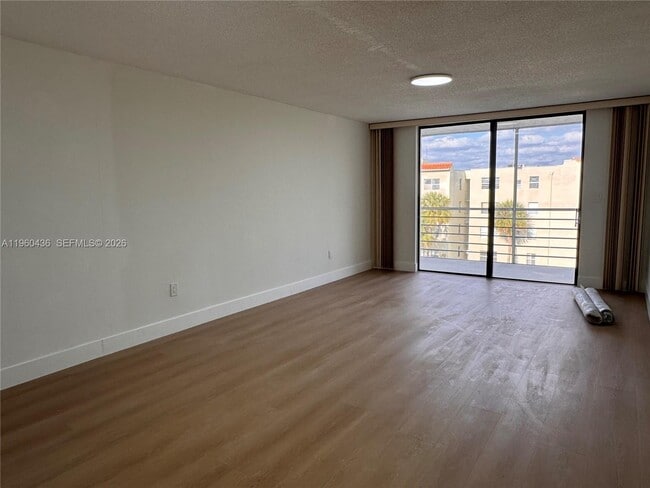 Building Photo - 1820 SW 81st Ave