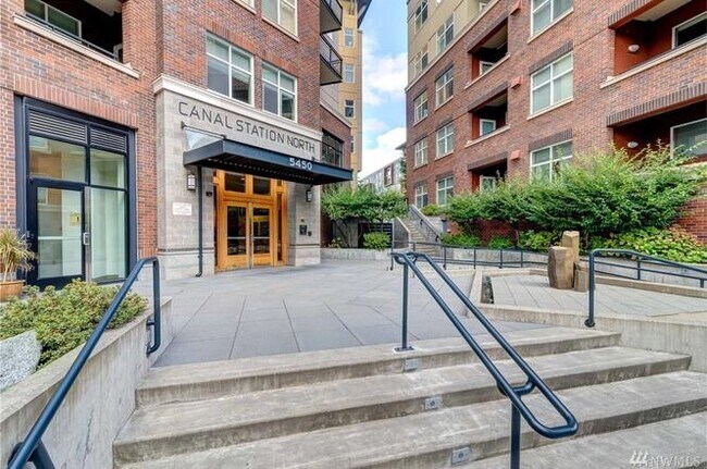 Building Photo - 5450 Leary Ave NW