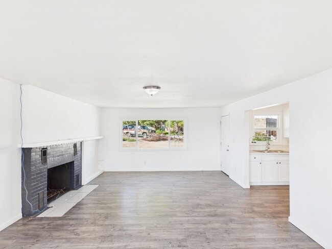 Building Photo - 2135 Washington St