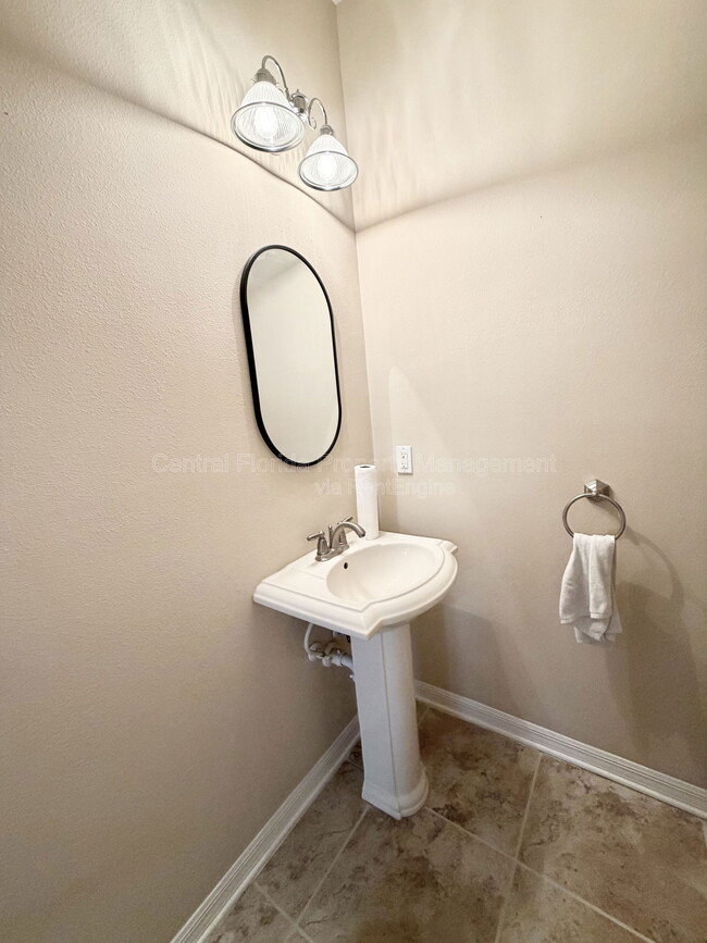 Building Photo - 8409 Chamberlain Pl