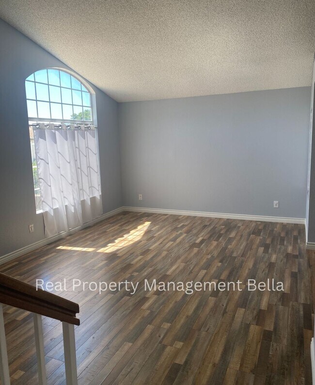 Building Photo - 3-Bed, 2.5-Bath Wildomar Home with RV/Boat...