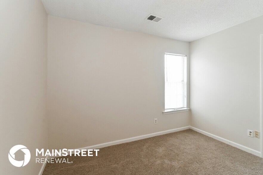 Building Photo - 6022 Chandeleur Dr