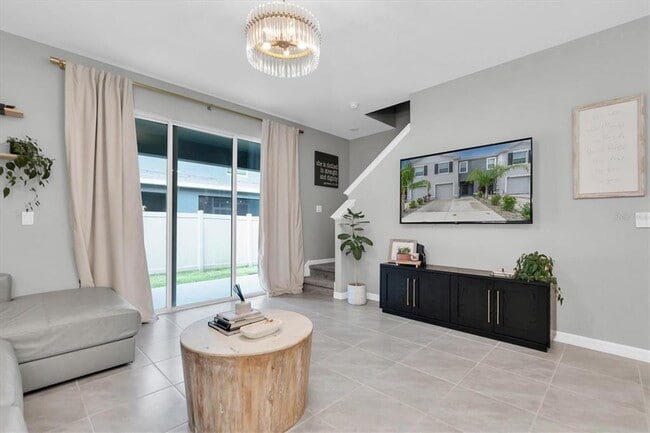 Building Photo - 2945 Suncoast Plains Dr