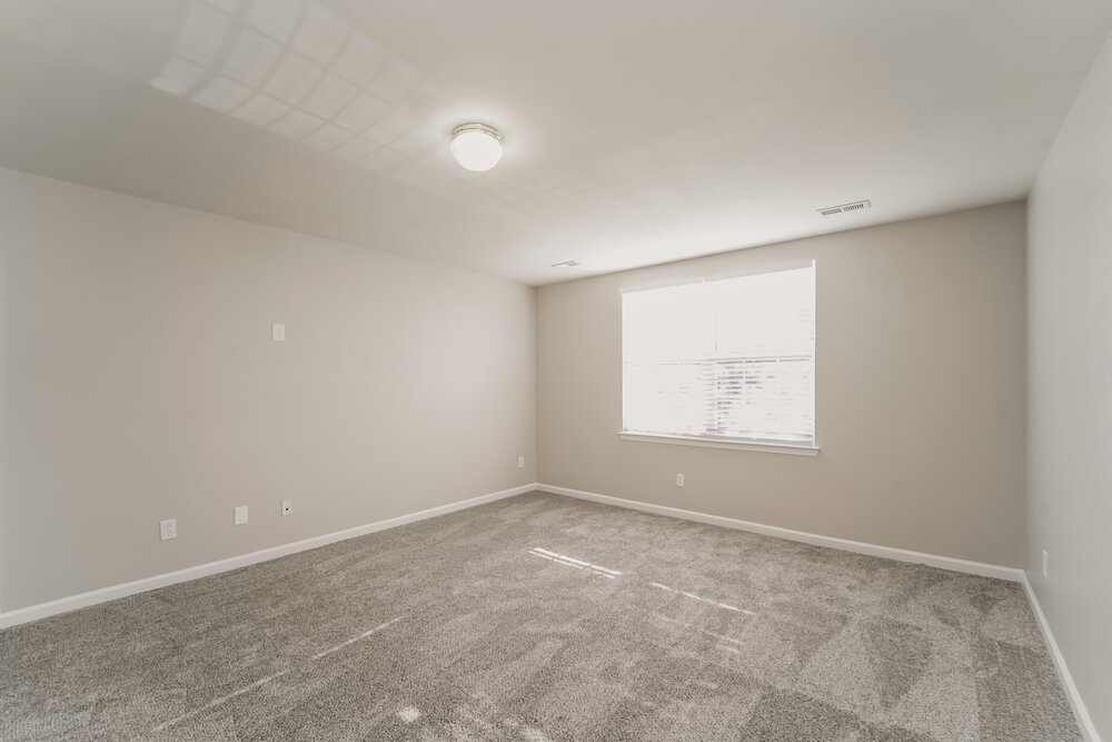 Building Photo - 7950 Bristle Ln