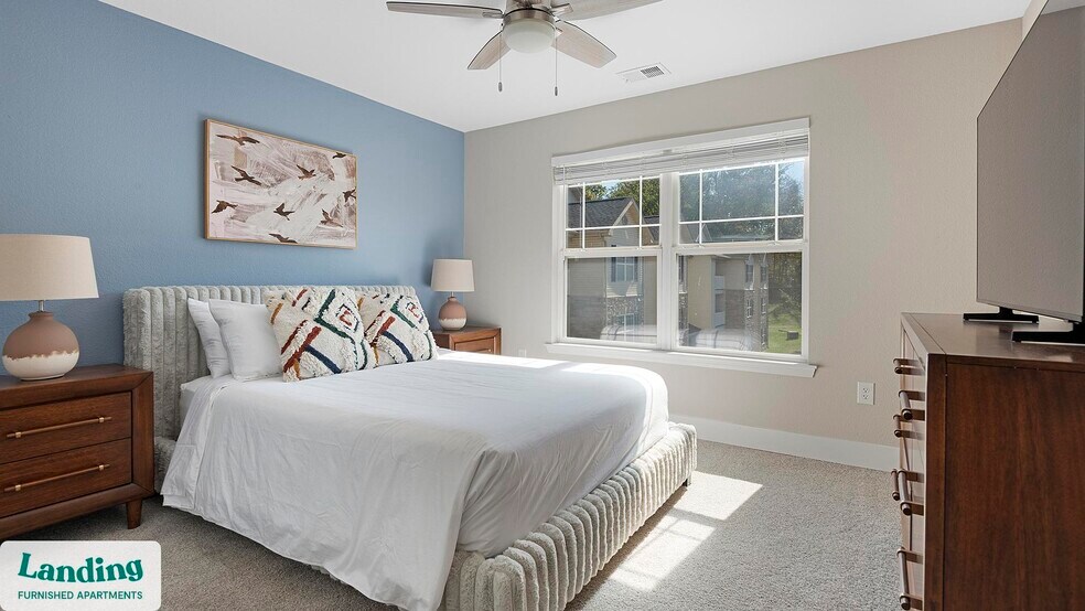 Building Photo - 400 Legends Terrace Dr