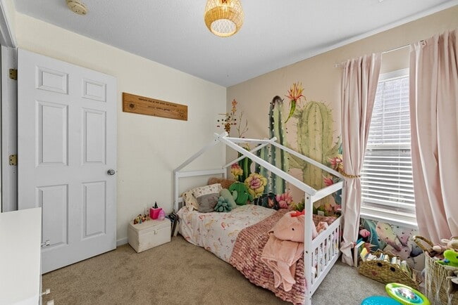 Building Photo - 432 Rose Garden Ln