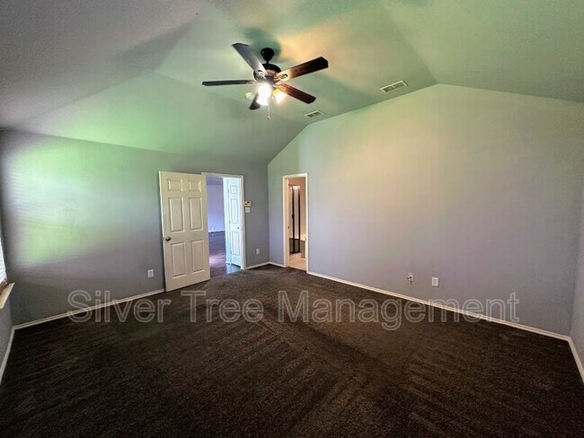 Building Photo - 10316 Lake Terrace
