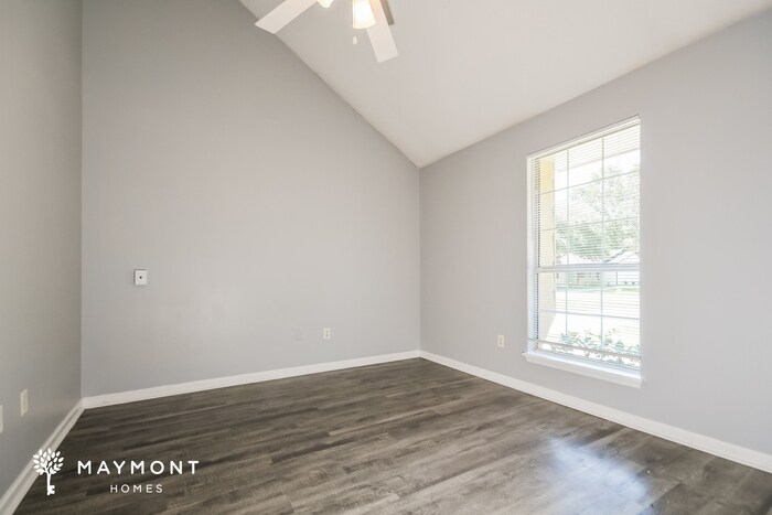 Building Photo - 105 White Pine Ct
