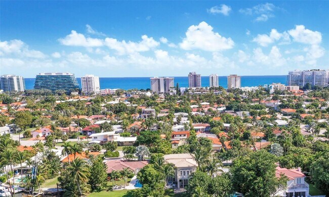 Building Photo - 9273 Collins Ave