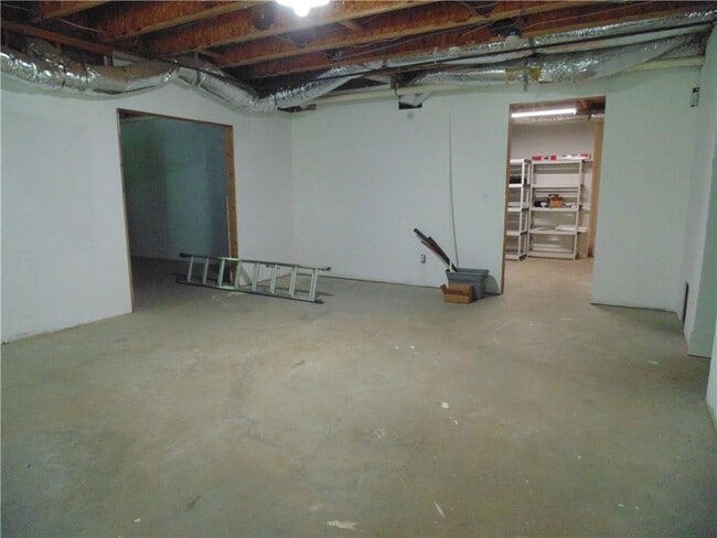Building Photo - 3895 Deauville Way