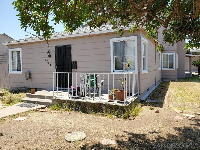 Primary Photo - 1792 colfax dr