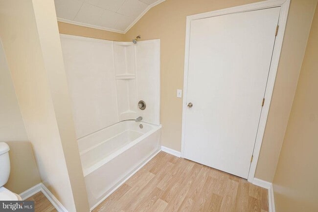 Building Photo - 308 Cherry Way