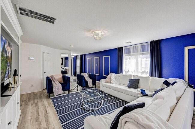 Building Photo - 1702 Campos Ct