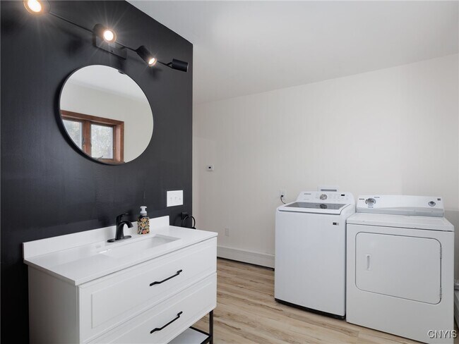 Building Photo - 35749 Sayre Rd