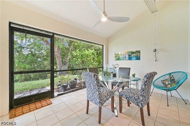 Building Photo - 15080 Riverbend Blvd