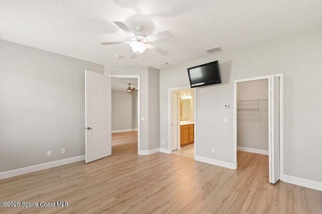 Building Photo - 5720 Claiborne St