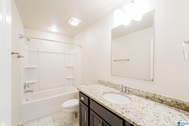 Building Photo - 712 Mallet Way