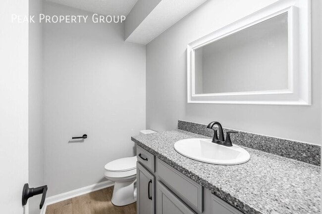 Building Photo - 182 Blakeford Dr