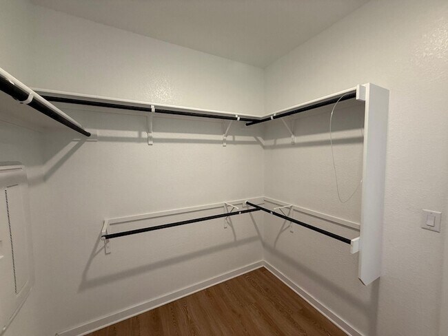 Building Photo - 2037 Saddlery St