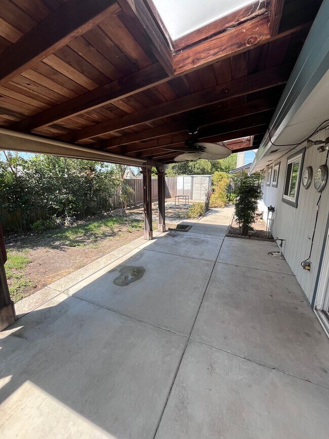 Building Photo - 7345 Holworthy Way