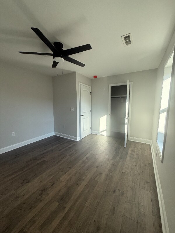 Building Photo - 1621 Thompson St