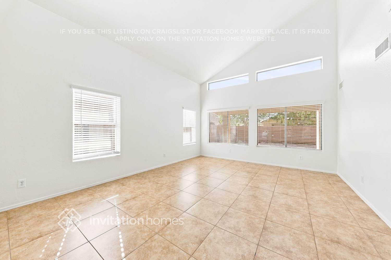 Building Photo - 15439 W Cottonwood Cir