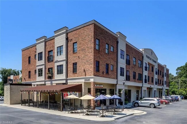 Building Photo - 2920 Martinsville Rd St