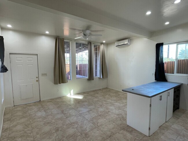 Building Photo - Edison - Sethi