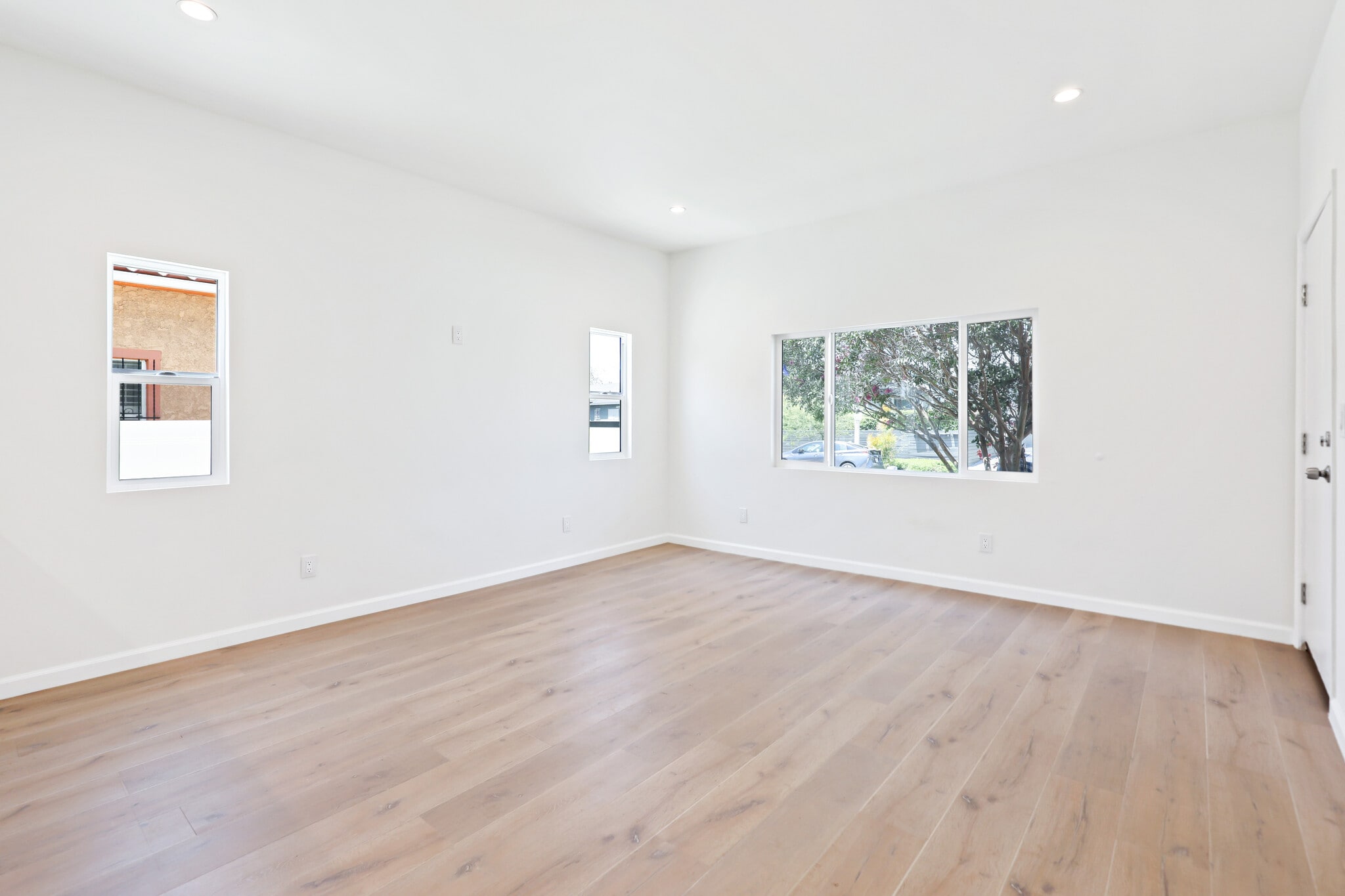 Building Photo - 5234 W 20th St