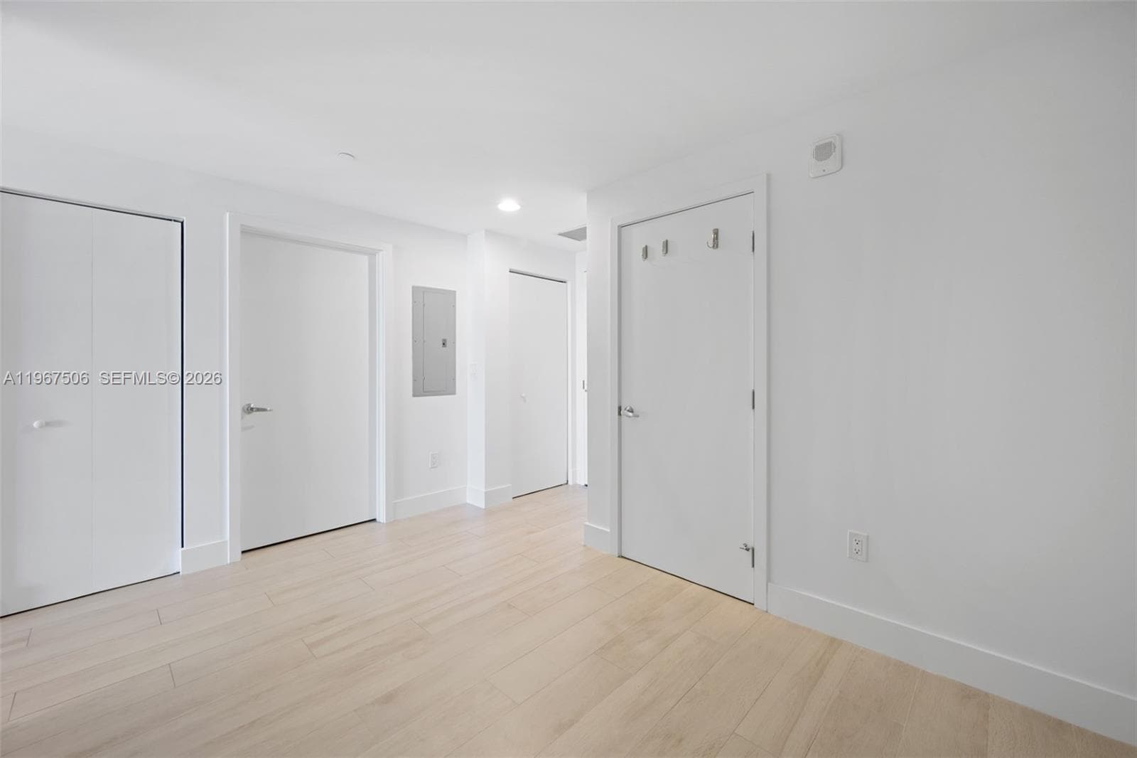 Building Photo - 16385 Biscayne Blvd