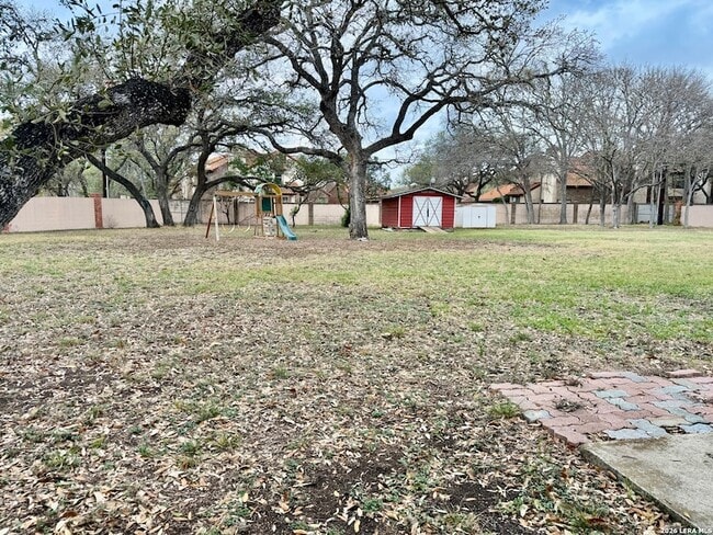 Building Photo - 115 Encino Grande St