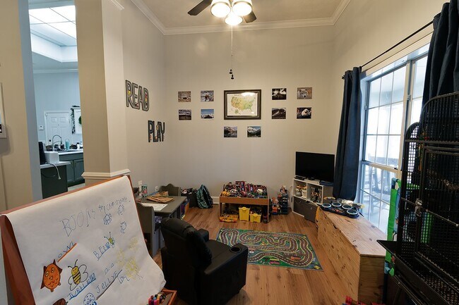 Building Photo - Welcome Home!