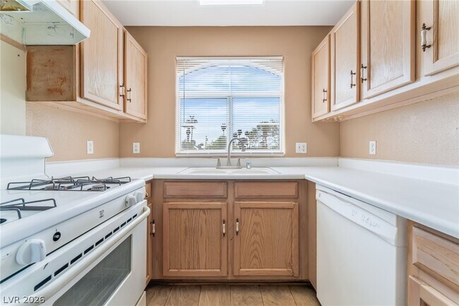 Building Photo - 4320 W Lake Mead Blvd