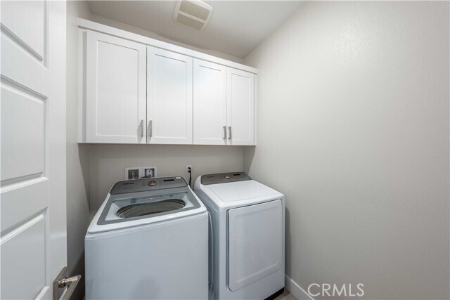 Building Photo - 217 Chorus