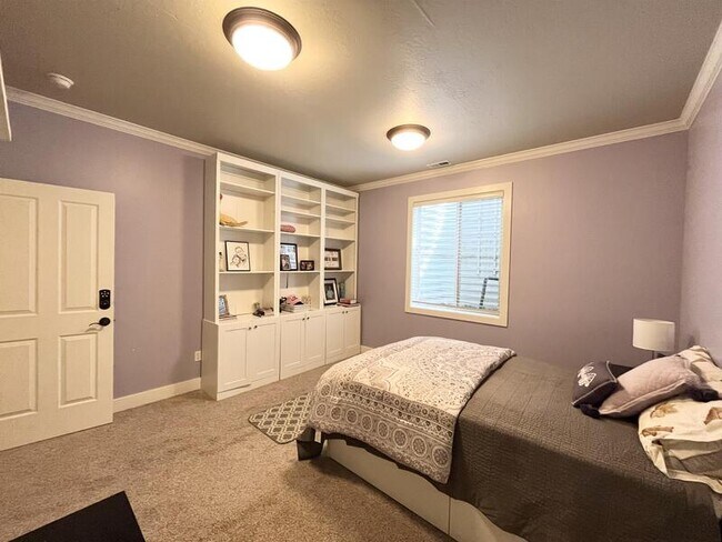 Building Photo - 2035 Quartzridge Dr