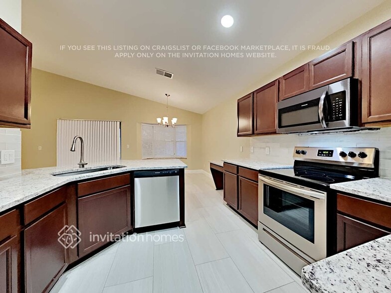 Building Photo - 12863 Downstream Cir