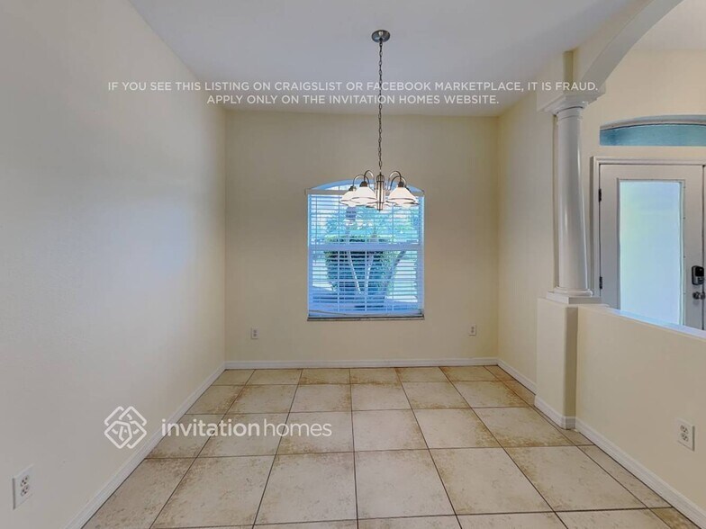 Building Photo - 3025 Dalhart Ave